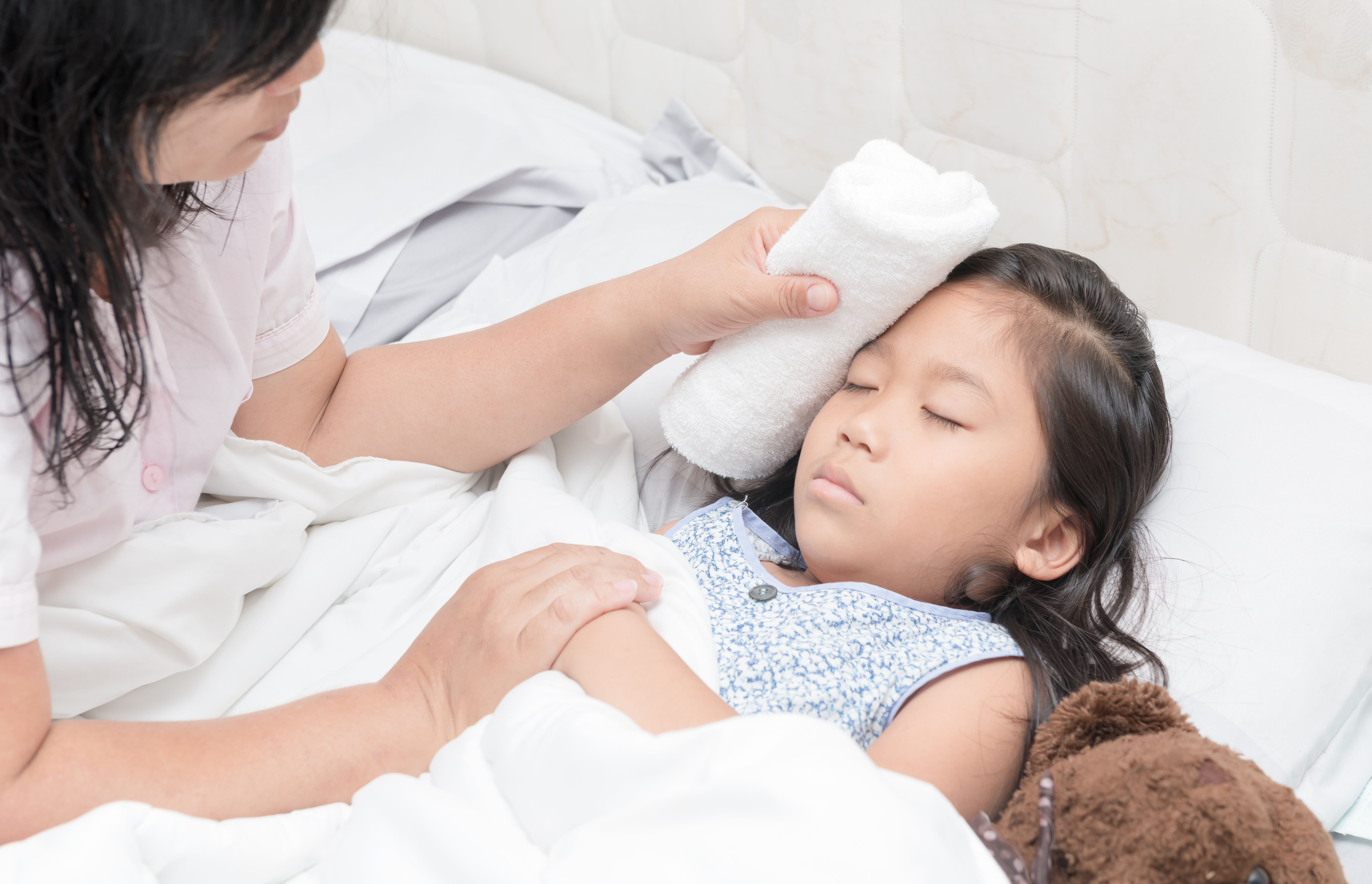 Sốc do sốt xuất huyết Dengue: Bố mẹ cần làm gì để bảo vệ trẻ?